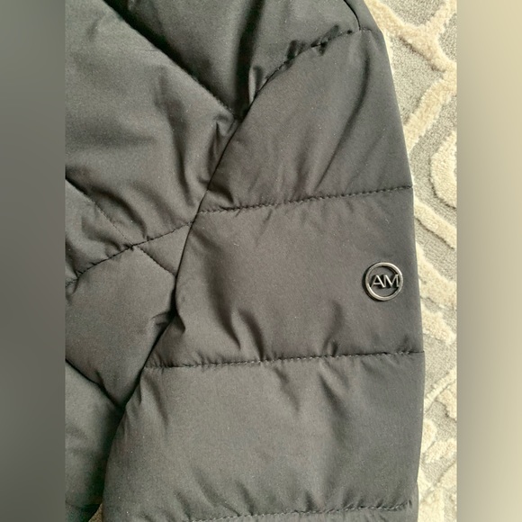 Women’s Andrew Marc Black Winter Coat
New without tags size XXL - Picture 5 of 8